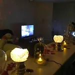 Cosy Private Jacuzzi Spa Apartment In Paris
