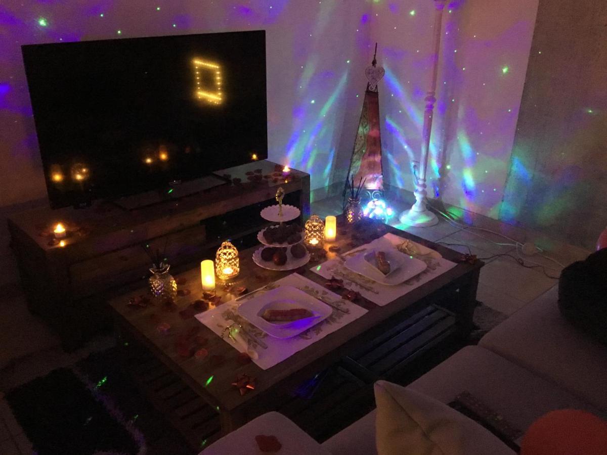 Cosy Private Jacuzzi Spa Apartment In Paris Apartment Paris