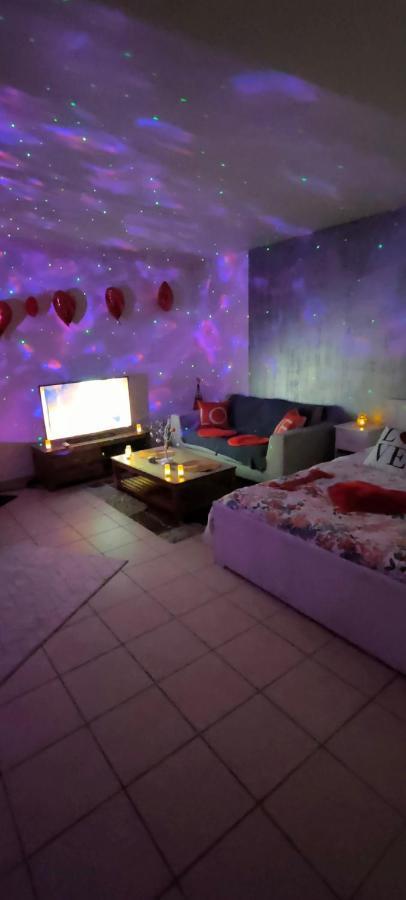 Cosy Private Jacuzzi Spa Apartment In Paris Apartment *